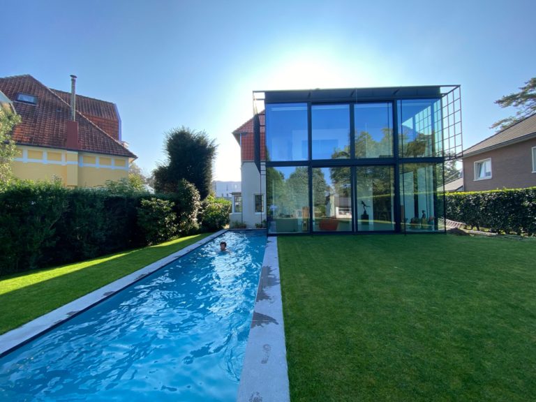 maison jardin et piscine